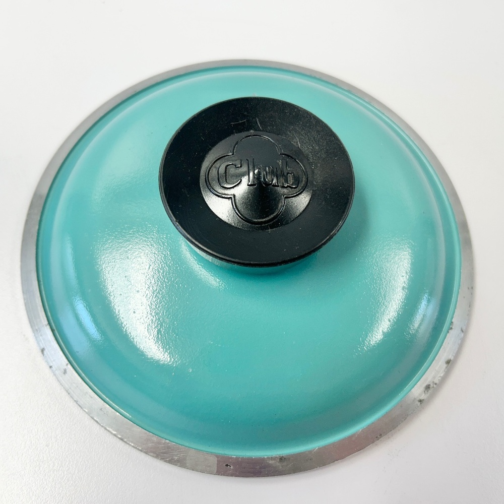 Vintage Club Aluminum One Quart 5.25 in Saucepan Turquoise Replacement Lid Only
